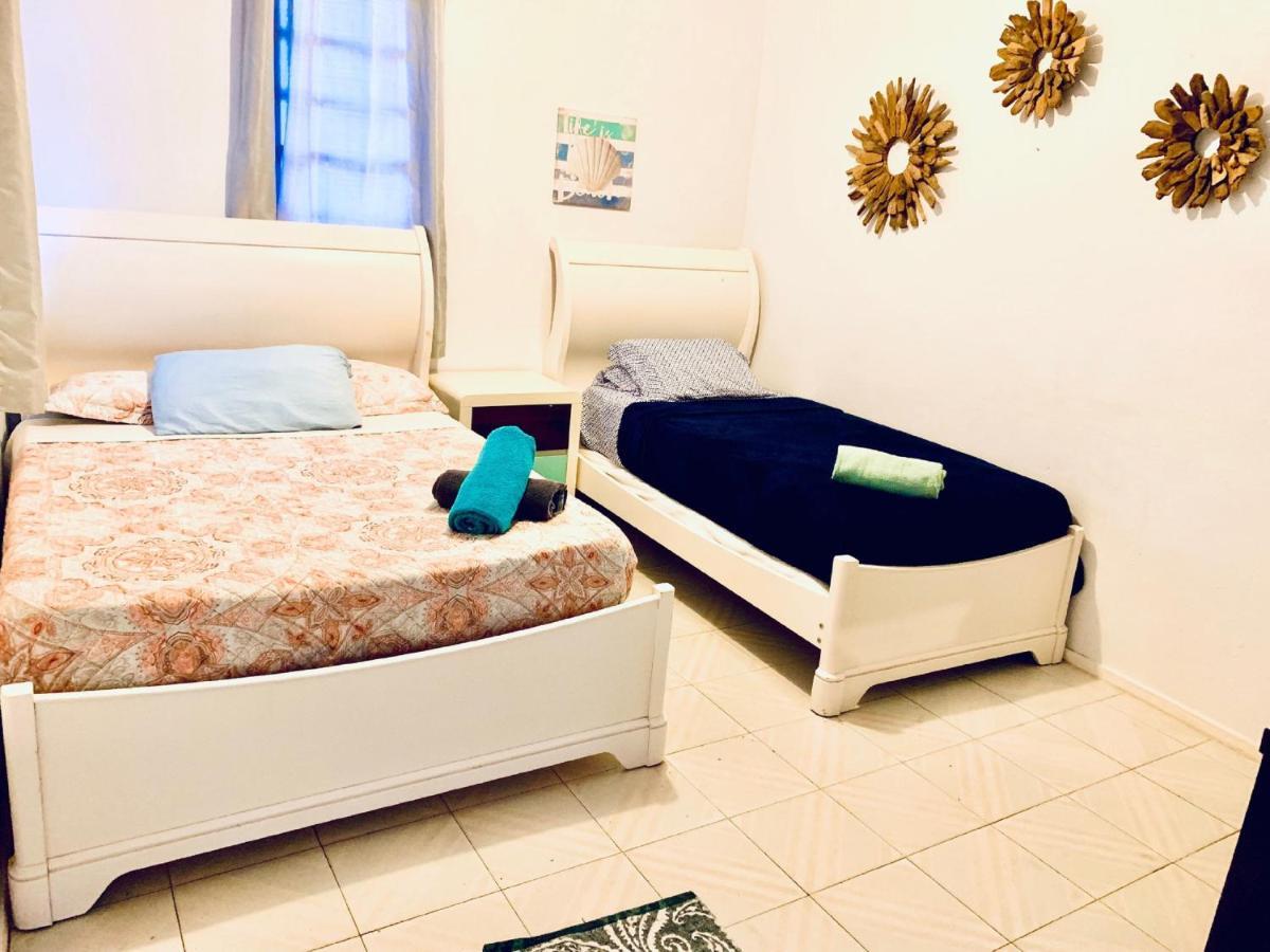 Coastal Express Inn & Suites #1 At 681 Ocean Drive Islote Kamer foto